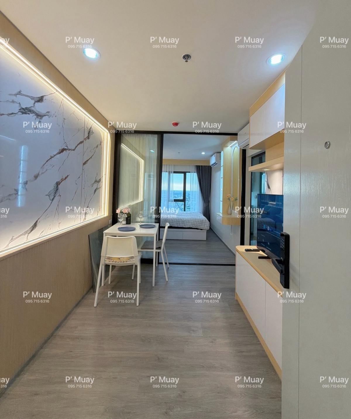 ✅ พร้อมเข้าอยู่ ✅ จองได้ค่ะ

ให้เช่า ห้องสวย ไม้สว่าง วิวโล่ง 📱Digital door lock📱คชฟฟ.ครบ📍มีเครื่องซักผ้า  #รีเจ้นท์โฮมวุฒากาศ ❤️ค่าเช่า 11,000 บาท 
( ไม่ได้พร็อบนะคะ )