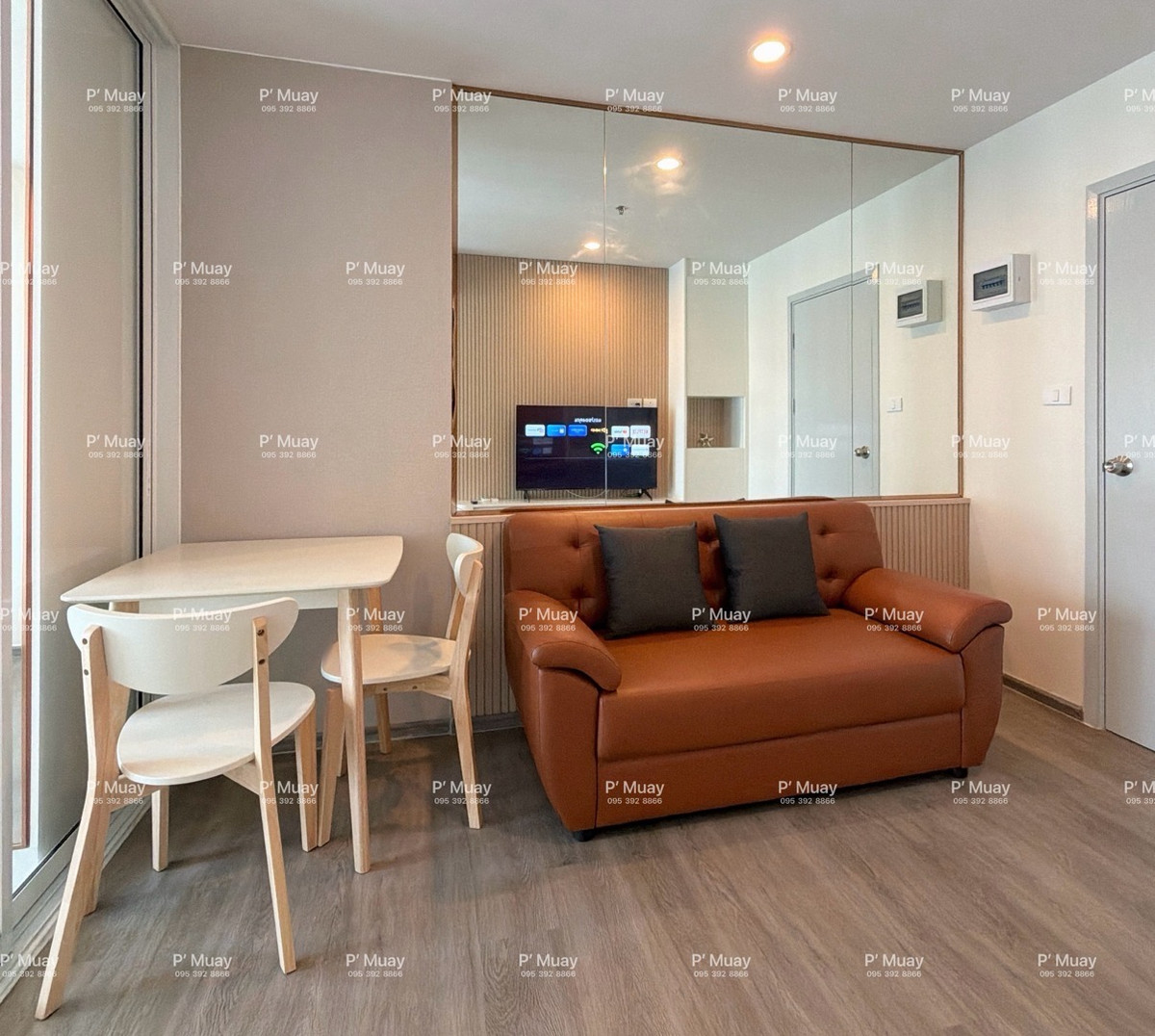 ให้เช่า ห้องบิ้วอินสวย มูจิ 🌈 วิวเมือง #รีเจ้นท์โฮมวุฒากาศ ❤️ค่าเช่า 11,000 บาท
พร้อมอยู่ลดได้นะคะ